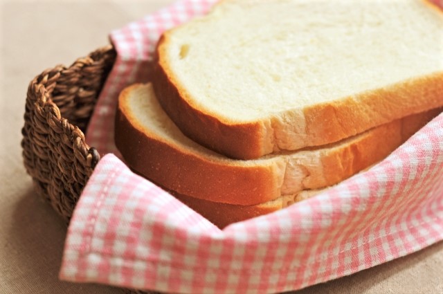 食パンの冷凍保存、期限や解凍、方法はアルミホイルで？食べ方やおいしい焼き方は？
